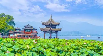 爱游戏官方入口-杭州绿城客场不俘迎乾坤，战绩渐趋下滑