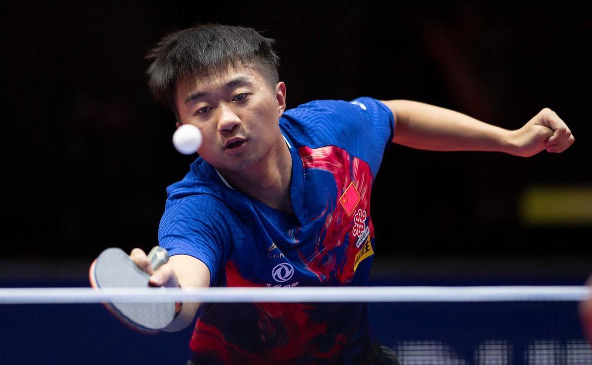 斐济男子橄榄球队实力斩获冠军 斐济男子橄榄球队实力斩获冠军