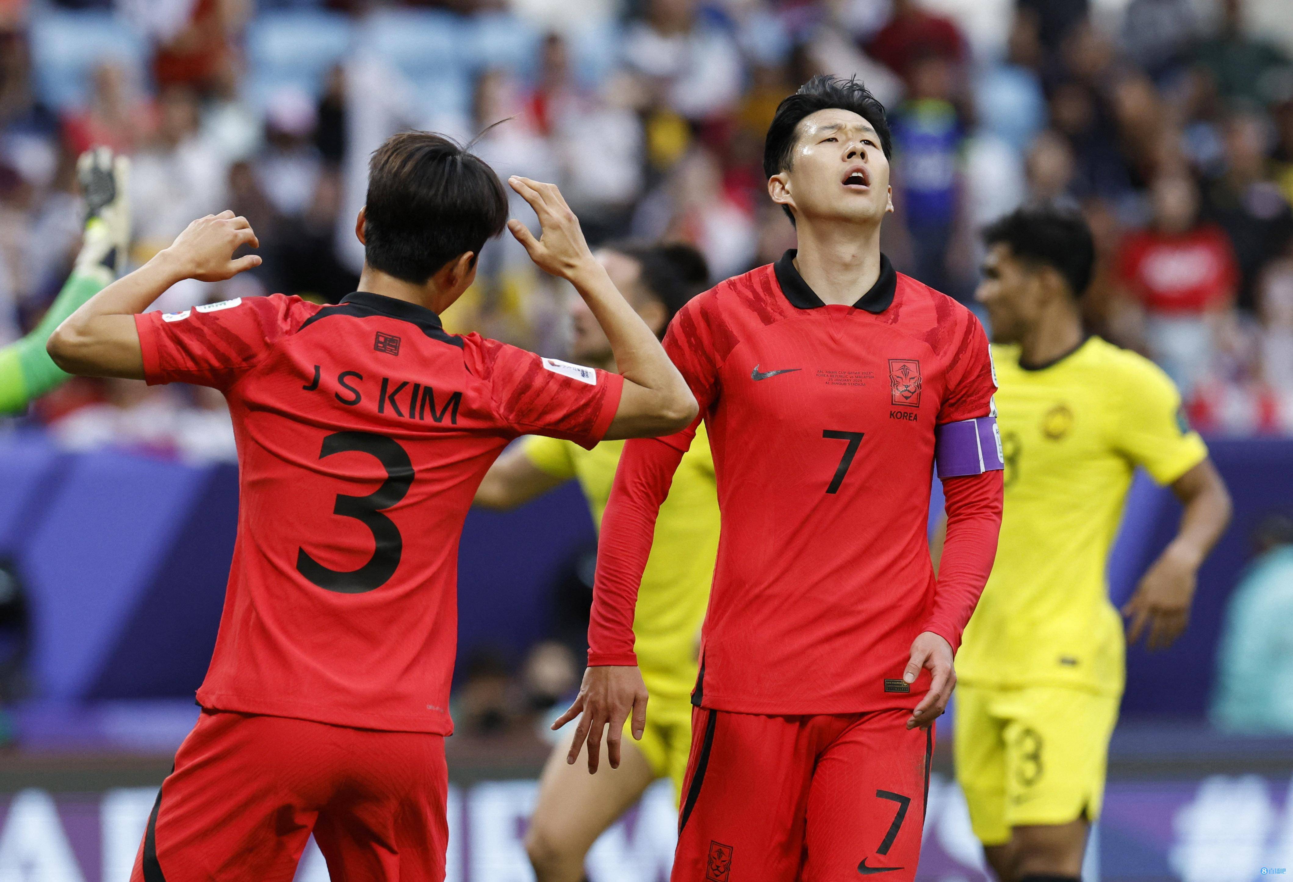 包含亚洲足球：韩国队在世界杯赛场上再创佳绩的词条