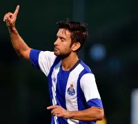 爱游戏下载-雷加内斯准备迎接洛斯卡托斯的挑战