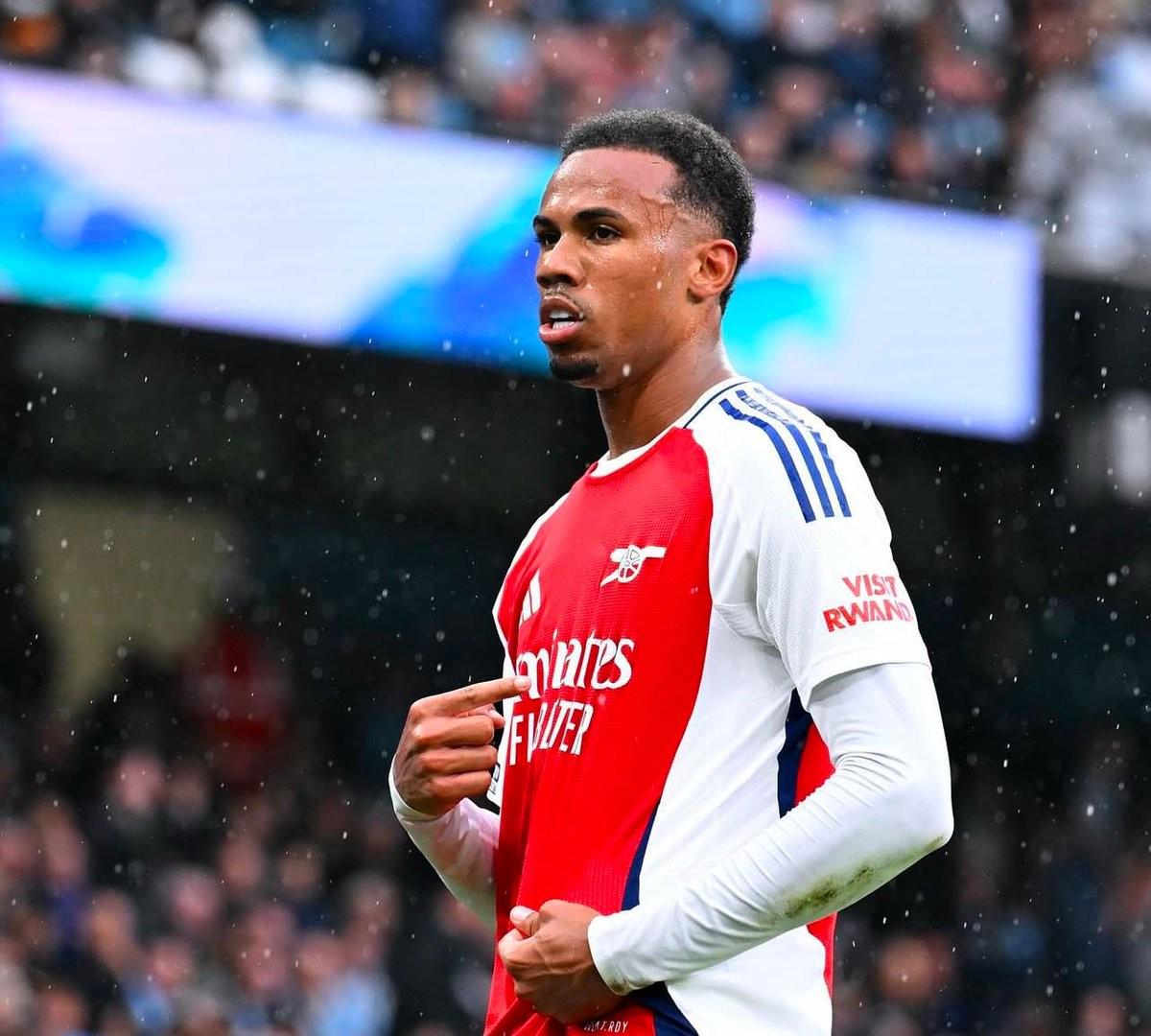 爱游戏官方-阿森纳中卫遭遇伤病，球队备战受影响