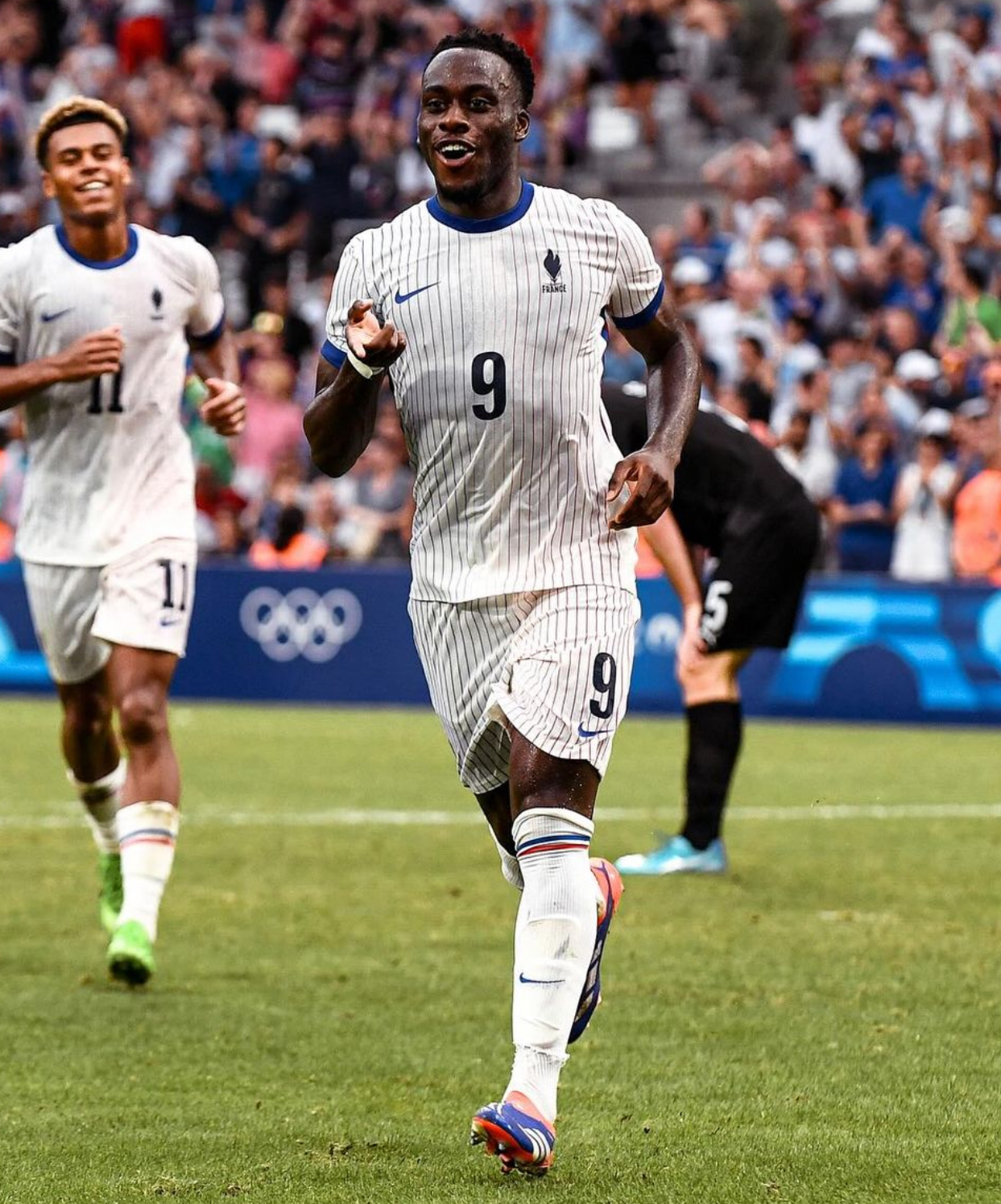 爱游戏tv-波尔图球员获得法国国籍，踢法甲联赛