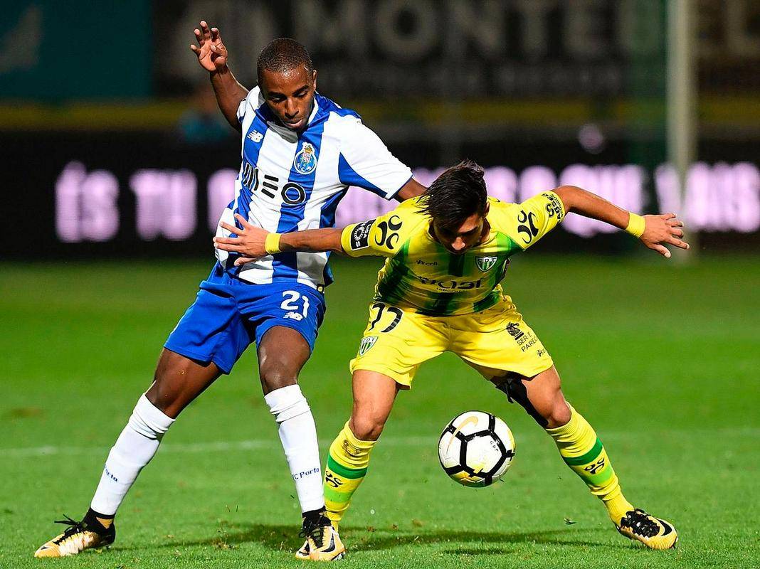 包含罗马与皇家贝蒂斯的对决引人注目的词条 包含罗马与皇家贝蒂斯的对决引人注目的词条