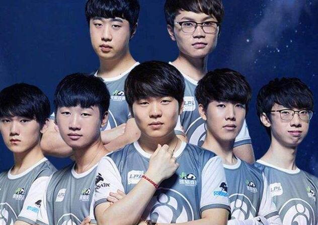 FPX翻盘MAD，JackeyLove团战一打五鏖战多局四强赛，强势挺进下一轮的简单介绍