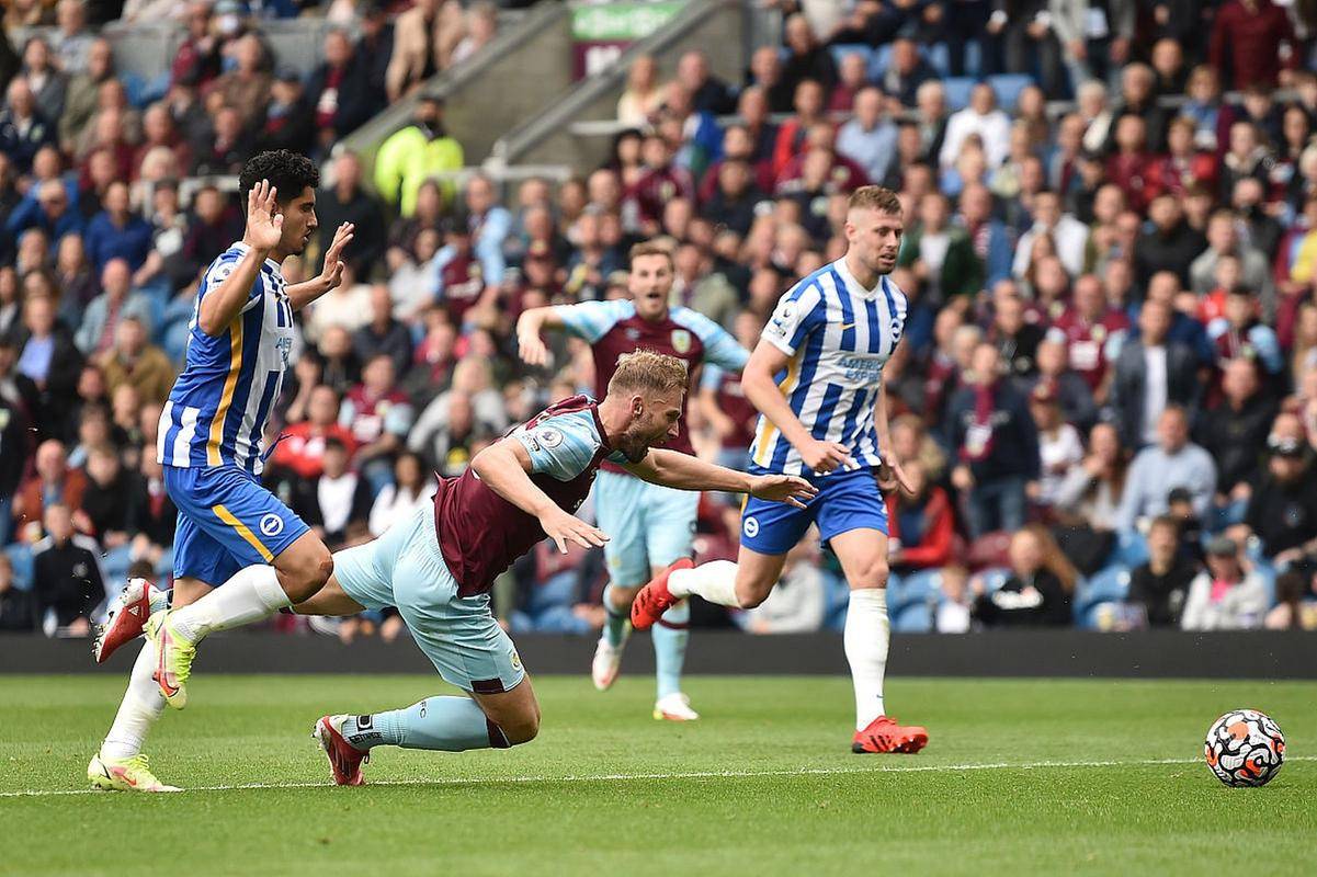 爱游戏大厅-伯恩利客场征服对手，继续朝前挺进