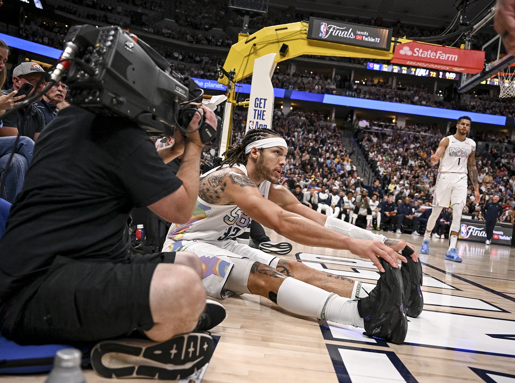 爱游戏娱乐-霍乐迪缺席雷霆季后赛首轮第二场比赛