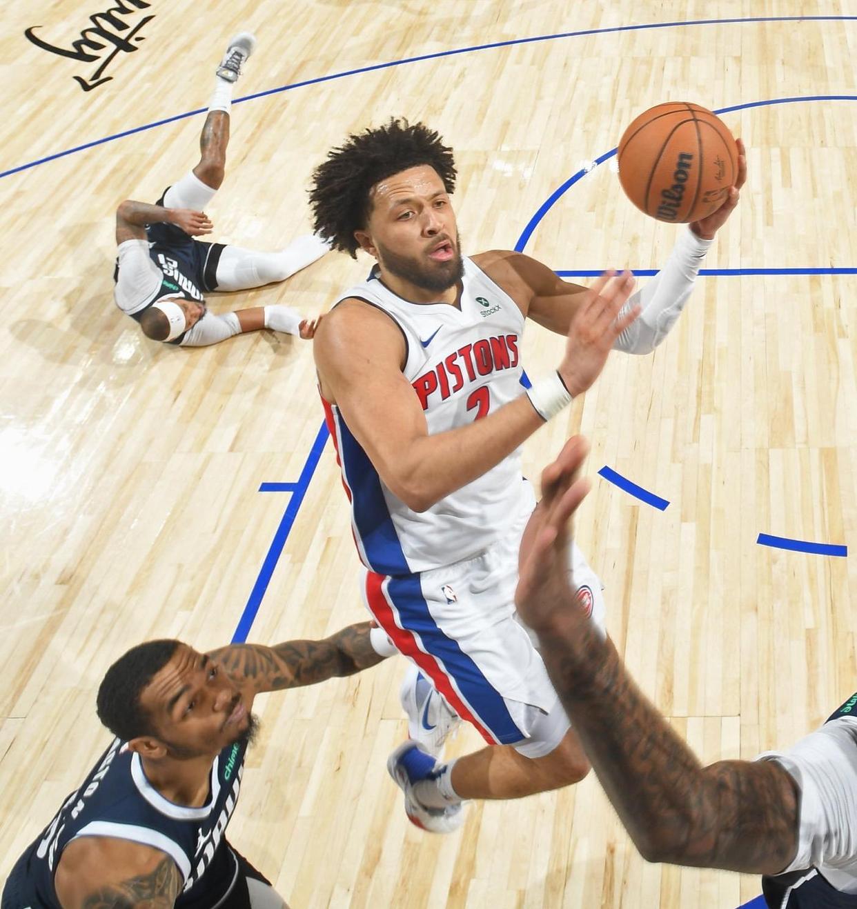 独行侠客场力克掘金，唐斯砍下36分