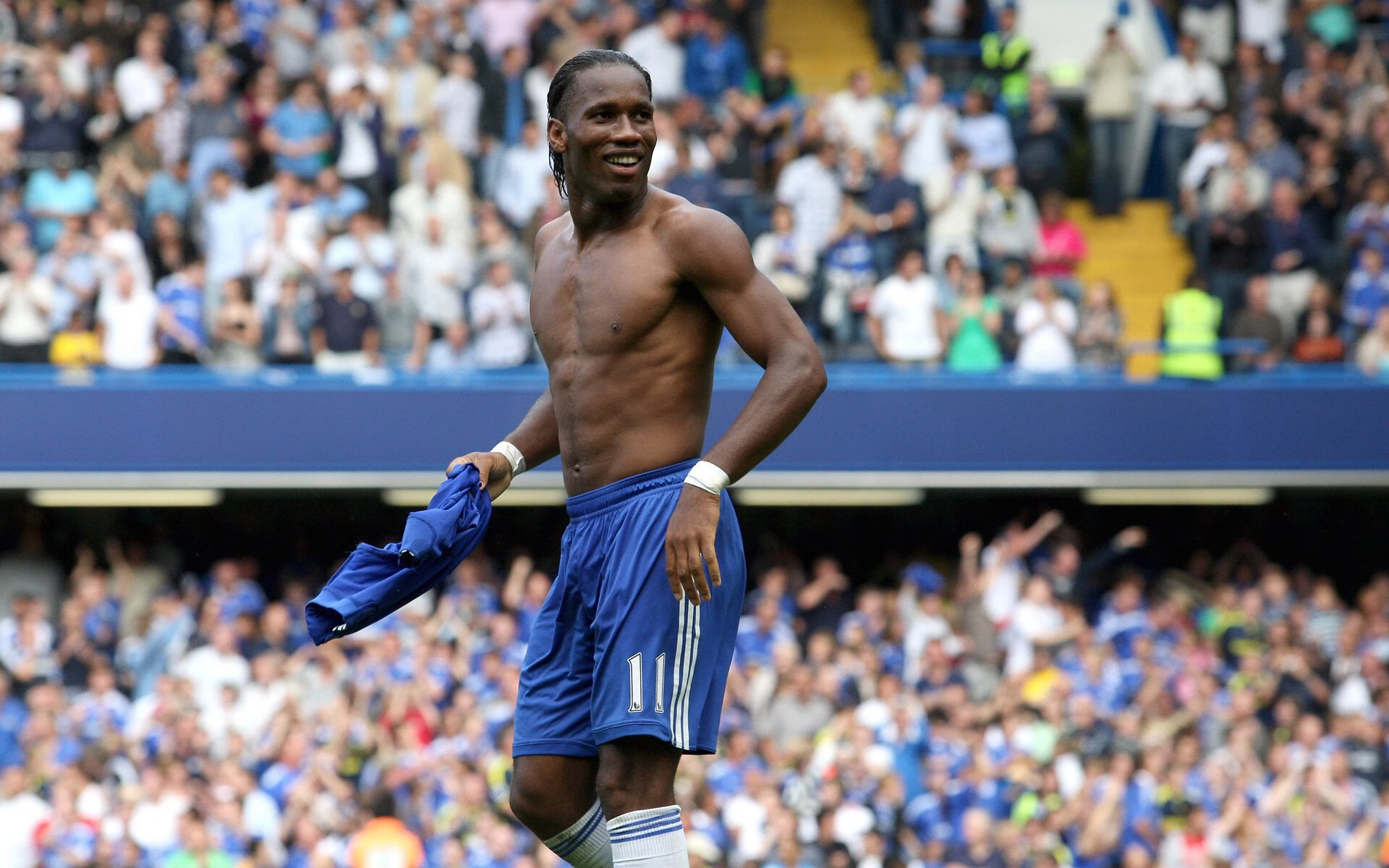 荣耀时刻，京多安末节神迹引领曼城绝杀安哥拉风暴