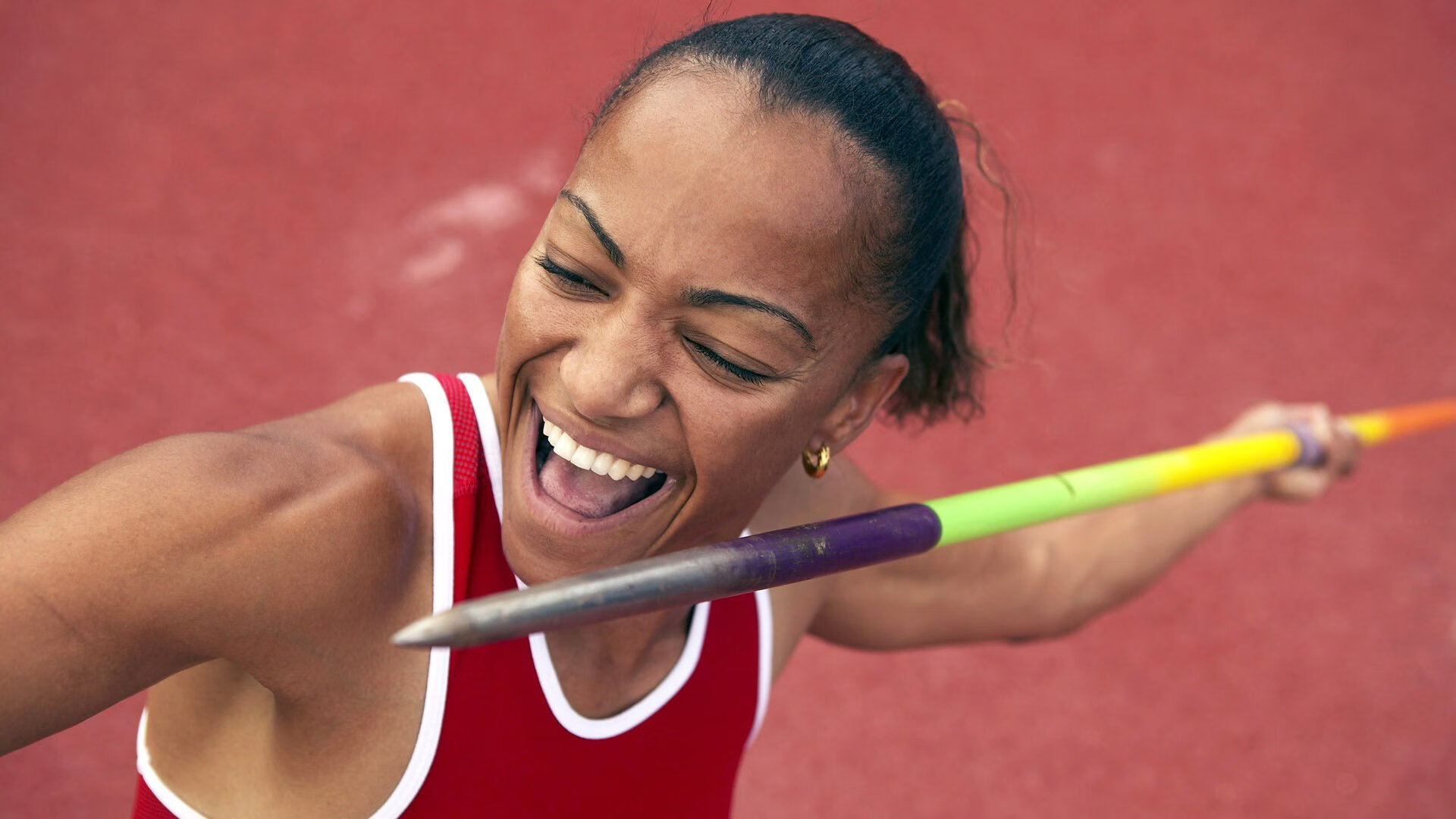 爱游戏在线-地表之上与积分榜之下，维斯塔潘的统治与中游绞杀战